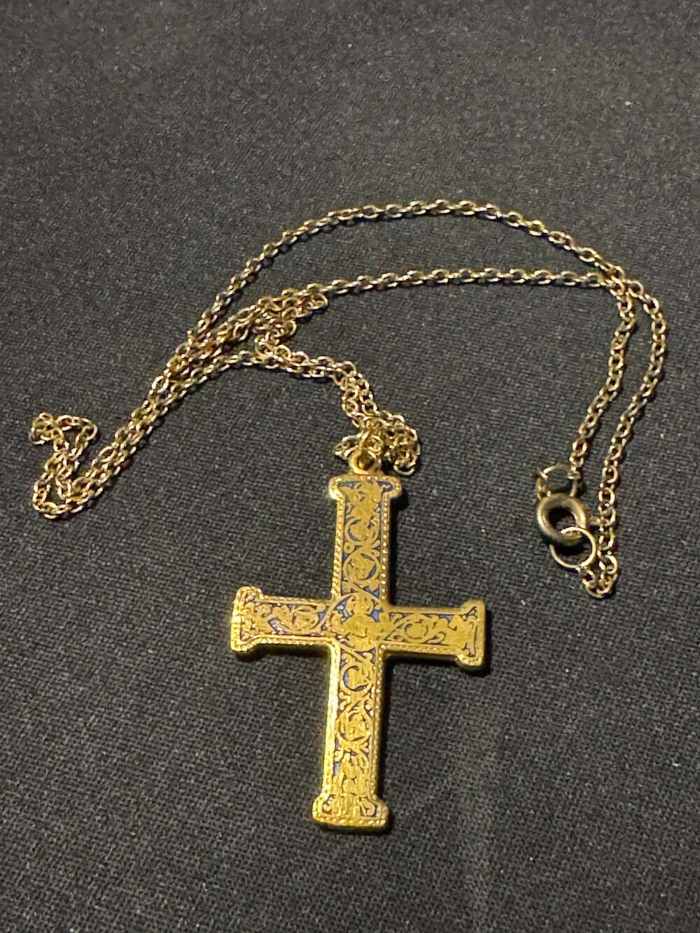 Vintage Gold Plated MMA 1985 Cross Necklace 17in